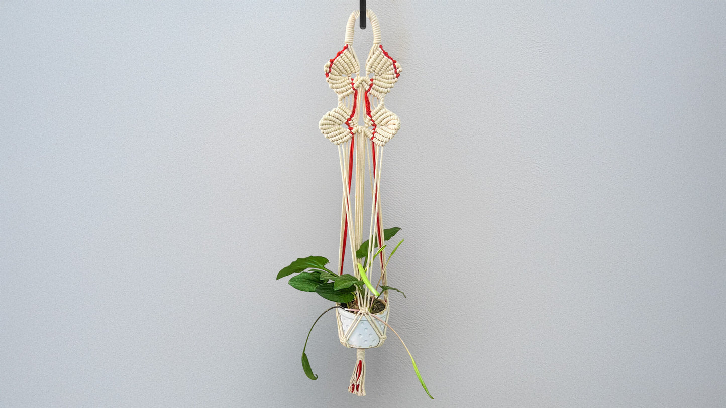 Leaf Vertical Planter in Macramé