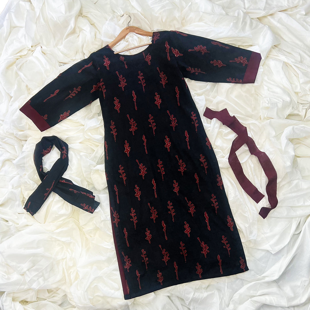 Black and Red Block Print Cotton Kurta with Pockets
