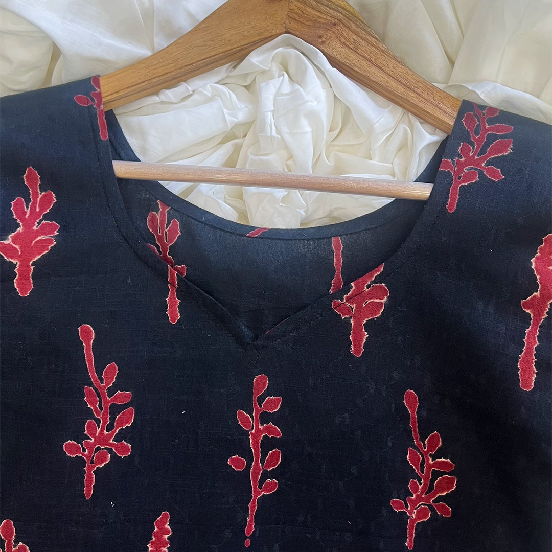 Black and Red Block Print Cotton Kurta with Pockets
