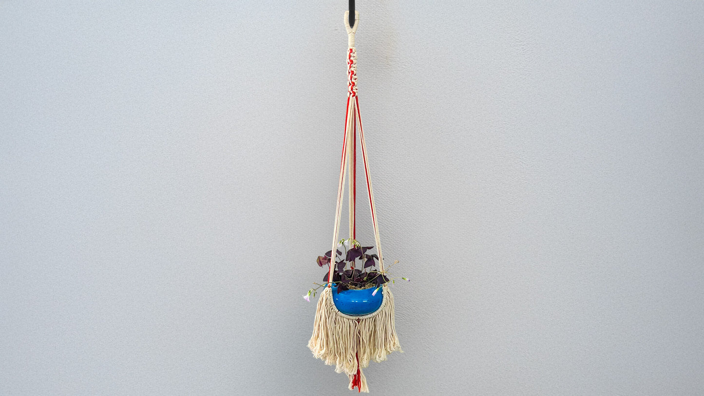 Hairy-Fairy Planter in Macramé