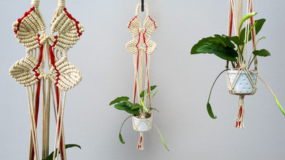 Leaf Vertical Planter in Macramé