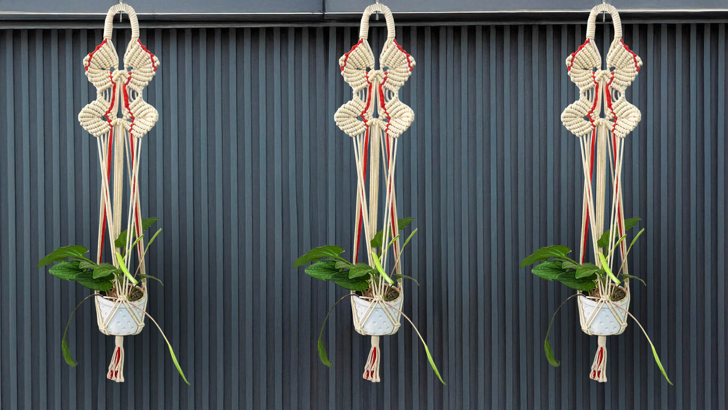 Leaf Vertical Planter in Macramé